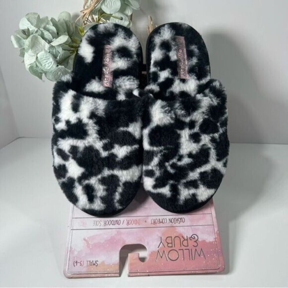 Willow & Ruby Woman’s slippers Size M 7/8 NEW # H-8